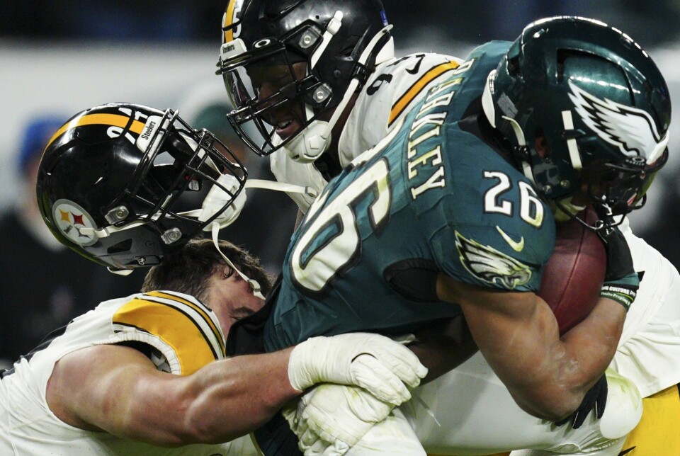 BARKLEY: Saquon Barkley shines in Eagles debut, scoring three touchdowns and securing a win.